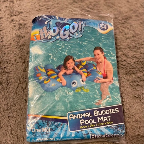 Animal buddies pool mat 46.5in x 39in - Picture 1 of 1